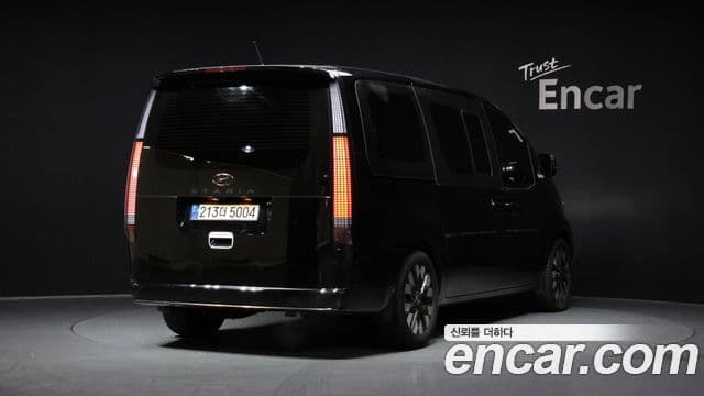 Hyundai Staria Inspiration, 2022 2