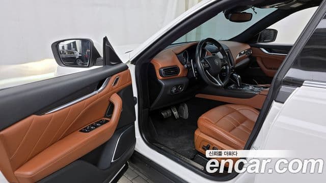 Maserati Levante 3.0 дизель AWD GranSport, 2019 10