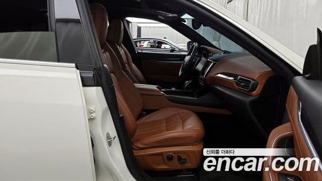 Maserati Levante 3.0 дизель AWD GranSport, 2019 11