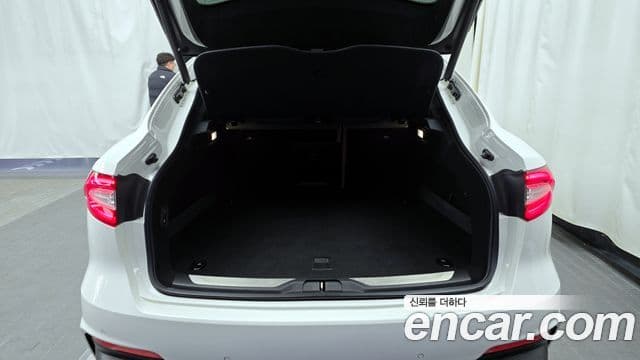 Maserati Levante 3.0 дизель AWD GranSport, 2019 20