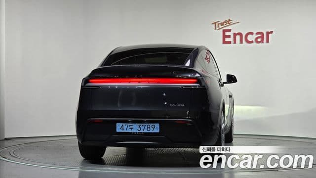 Tesla модель Y Long Range AWD, 2025 4