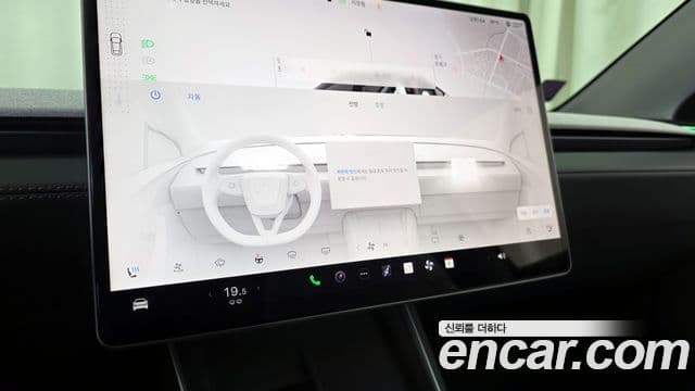 Tesla модель Y Long Range AWD, 2025 16