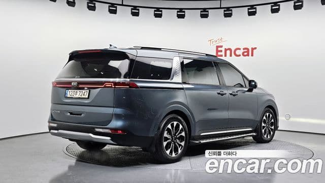 Kia Carnival 4세대 Signature, 2021 2