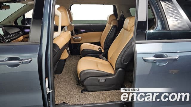 Kia Carnival 4세대 Signature, 2023 11