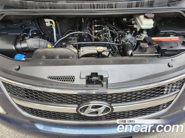 Hyundai Grand Starex CVX Deluxe, 2012 4