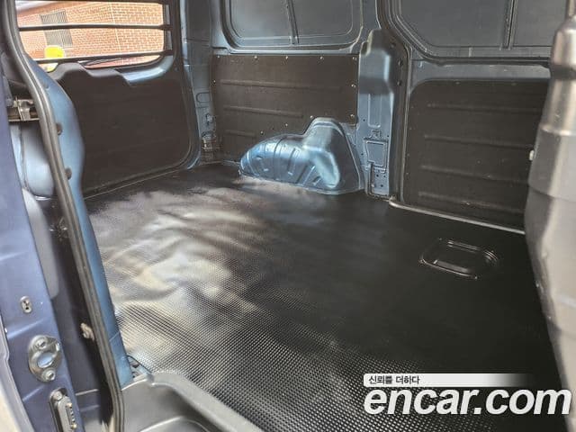 Hyundai Grand Starex CVX Deluxe, 2012 9