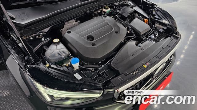 Volvo XC40 B4 Ultimate Bright, 2024 6