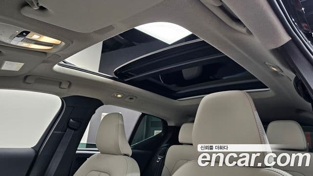 Volvo XC40 B4 Ultimate Bright, 2024 19