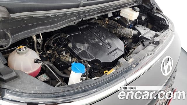 Hyundai Staria Modern, 2023 6