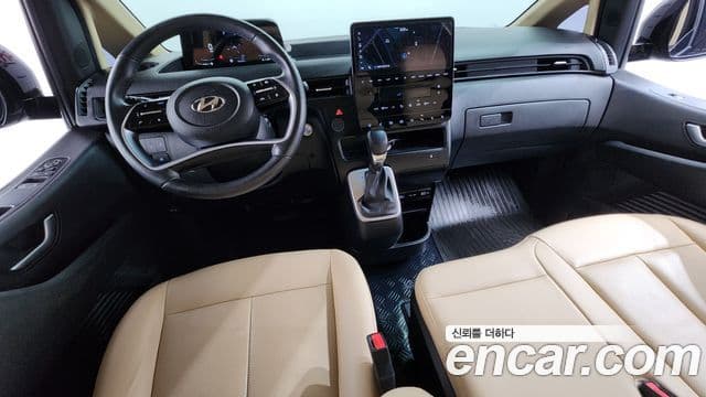 Hyundai Staria Modern, 2023 7