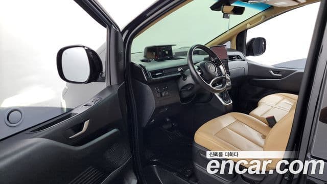 Hyundai Staria Modern, 2023 10