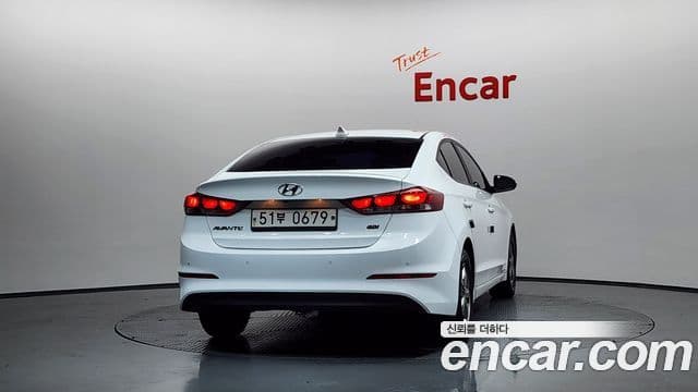 Hyundai Avante AD 1.6 GDI Smart, 2016 4