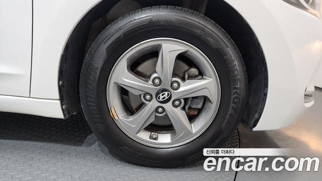 Hyundai Avante AD 1.6 GDI Smart, 2016 все фото