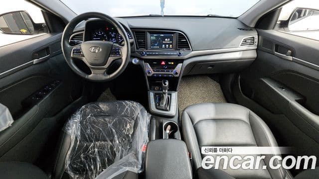 Hyundai Avante AD 1.6 GDI Smart, 2016 7