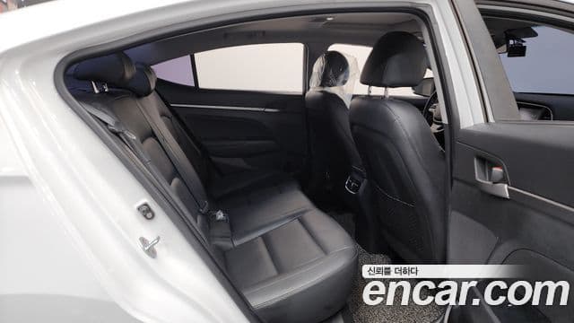 Hyundai Avante AD 1.6 GDI Smart, 2016 12