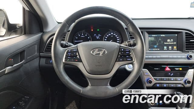 Hyundai Avante AD 1.6 GDI Smart, 2016 13