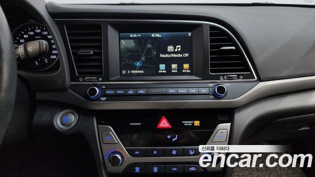 Hyundai Avante AD 1.6 GDI Smart, 2016 16