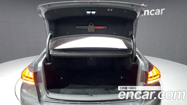 Genesis G80 Premium Luxury, 2018 20