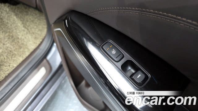 Kia All New K7 Noblesse, 2019 19