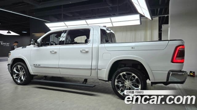 Dodge 램픽업, 2021 11