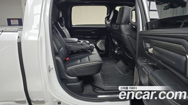 Dodge 램픽업, 2021 12