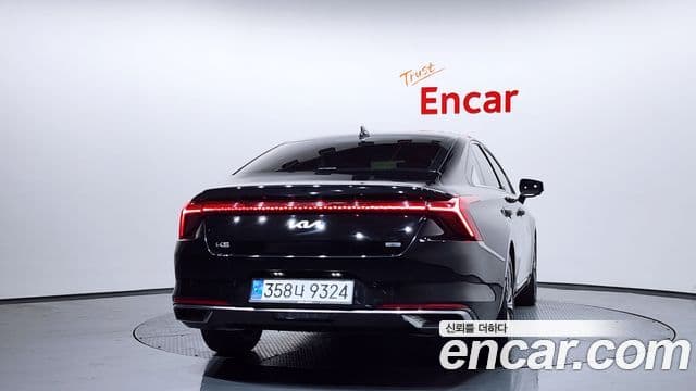 Kia K8 гибрид Signature, 2022 4