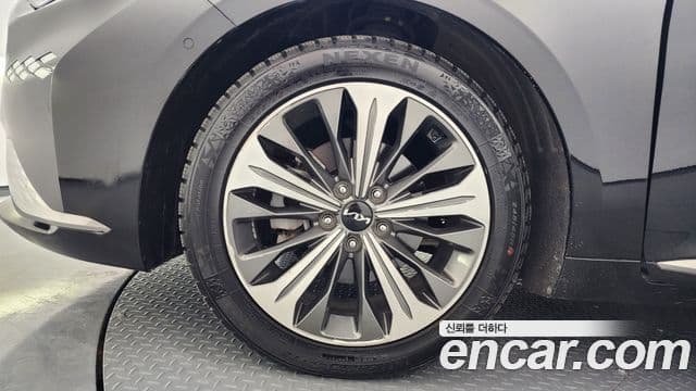 Kia K8 гибрид Signature, 2022 все фото