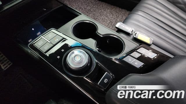 Kia K8 гибрид Signature, 2022 9