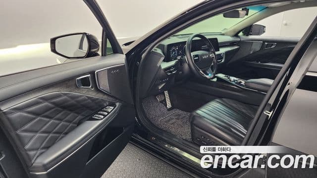 Kia K8 гибрид Signature, 2022 10
