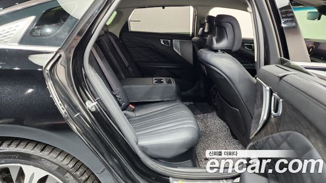 Kia K8 гибрид Signature, 2022 12