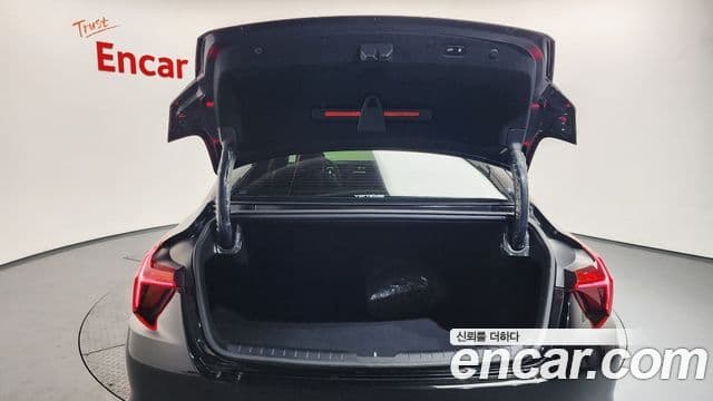 Kia K8 гибрид Signature, 2022 20