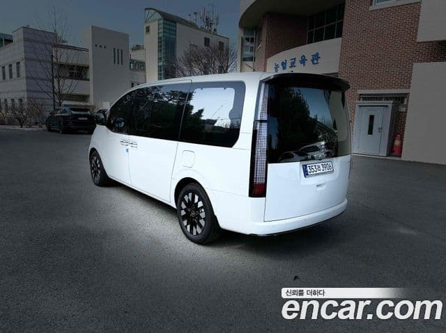 Hyundai Staria Inspiration, 2025 все фото