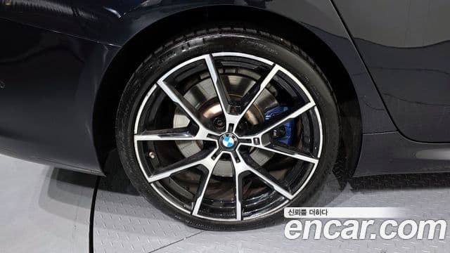 BMW 8시리즈 (G15) 840i xDrive M Sport Gran Coupe, 2021 все фото