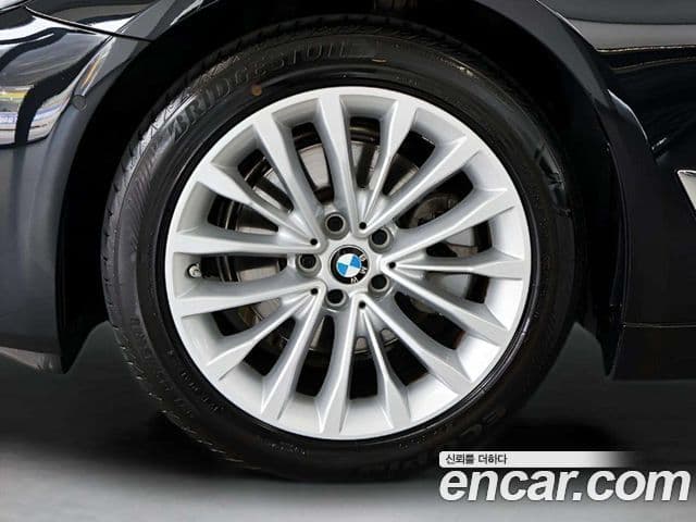 BMW 5시리즈 (G30) Luxury, 2023 все фото