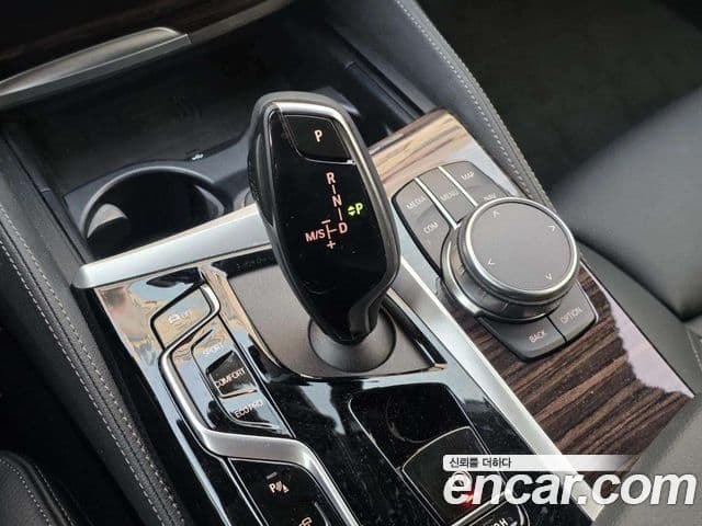 BMW 5시리즈 (G30) Luxury, 2023 9