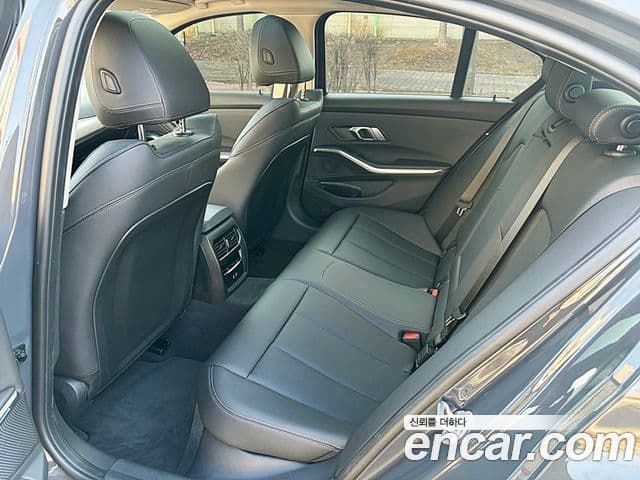 BMW 3시리즈 (G20), 2025 19