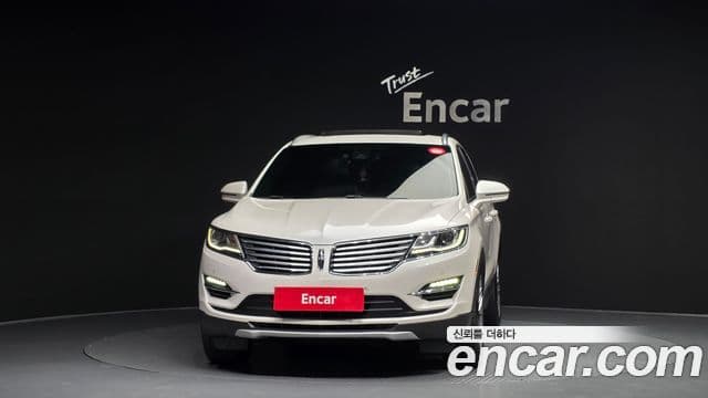 Lincoln MKC, 2017 3