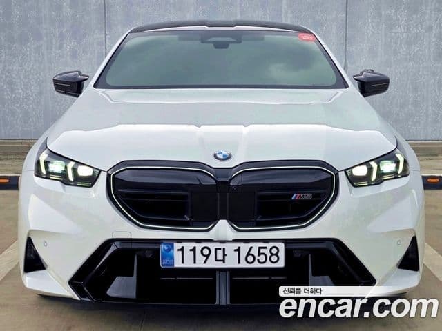 BMW M5 (G90) M5 седан, 2025 все фото