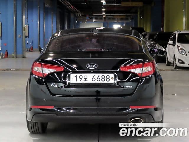 Kia K5 Special, 2013 3