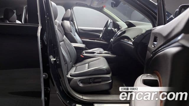 어큐라 MDX, 2017 10