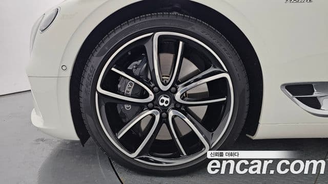 Bentley Continental GT 3세대 4.0 GT Azure, 2023 все фото