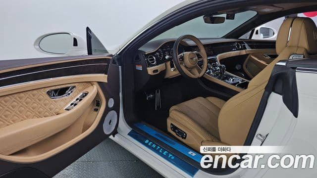 Bentley Continental GT 3세대 4.0 GT Azure, 2023 10