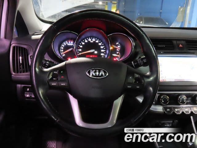 Kia All New Pride Trendy, 2014 9