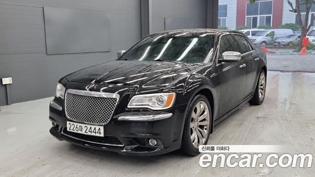 크라이슬러 The / новый New 300C, 2012 1