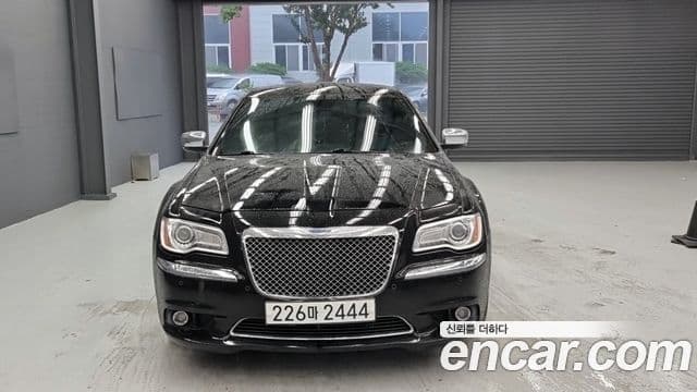 크라이슬러 The / новый New 300C, 2012 3