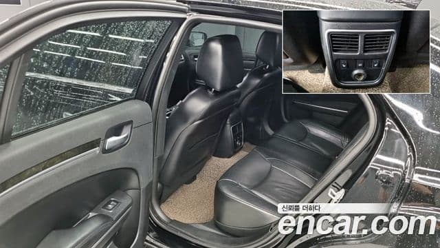 크라이슬러 The / новый New 300C, 2012 10