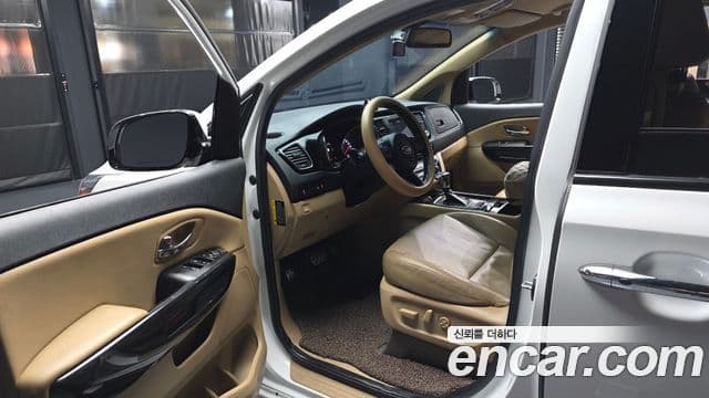 Kia All New Carnival Prestige High Roof, 2017 10