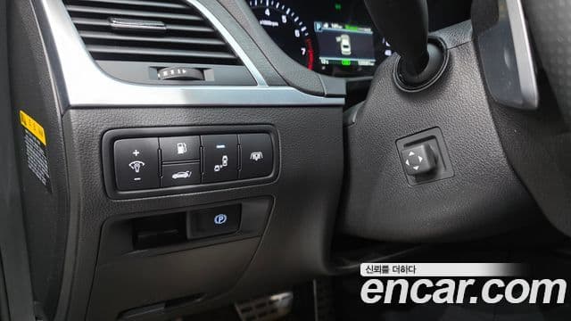 Genesis G80 Premium Luxury, 2018 17