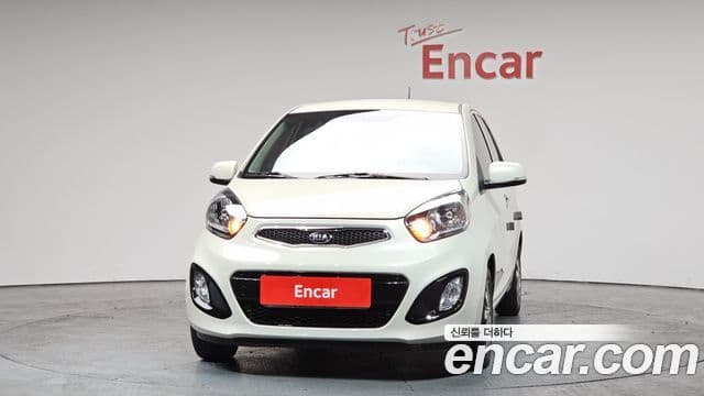 Kia All New Morning Deluxe Trendy, 2015 3