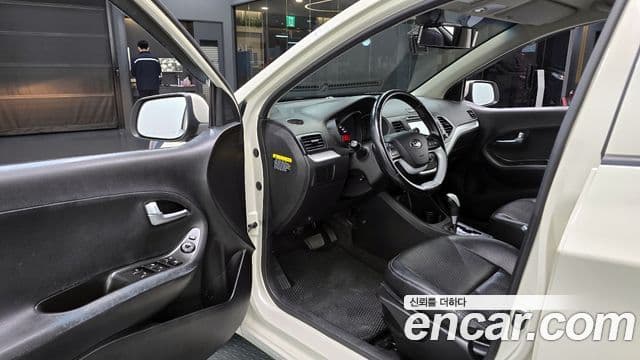 Kia All New Morning Luxury, 2014 11